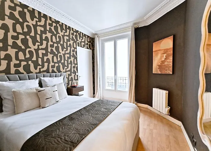 Beautiful Bright In * Paris