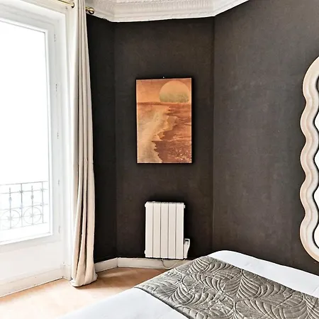 Beautiful Bright In 아파트 파리