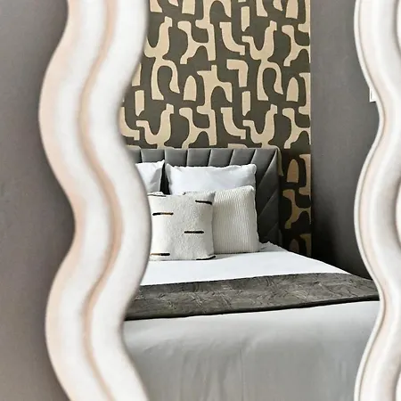 Beautiful Bright In 파리