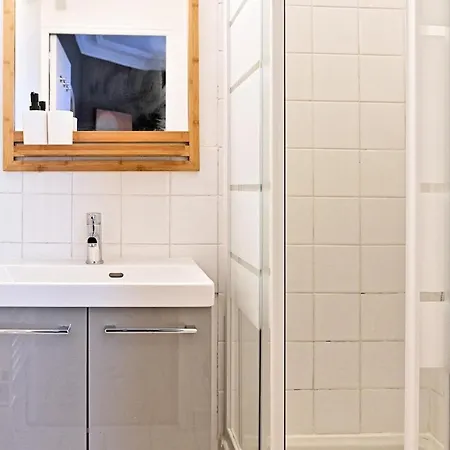 Beautiful Bright In 파리